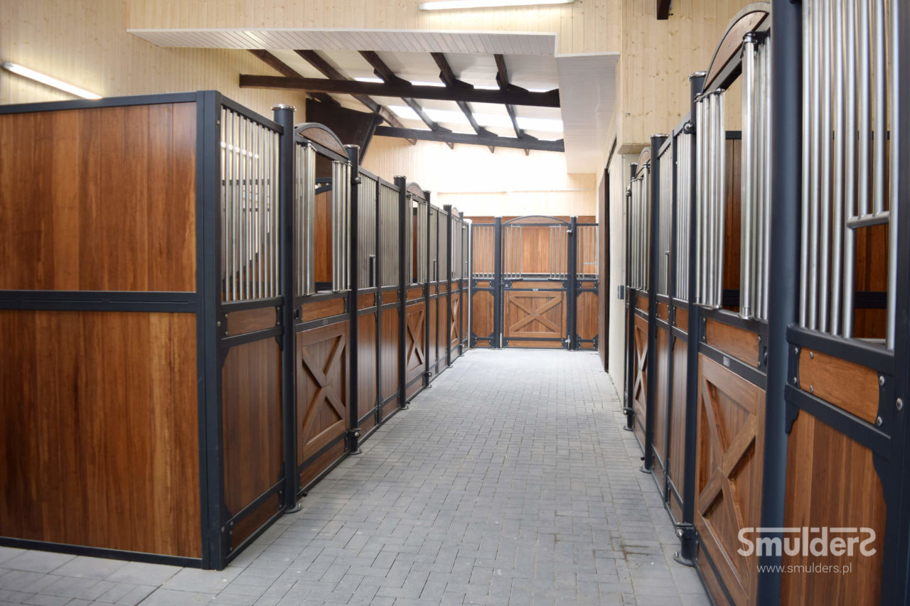 f012_internal-stables_windsor_SMULDERS_PL-1280x853.jpg