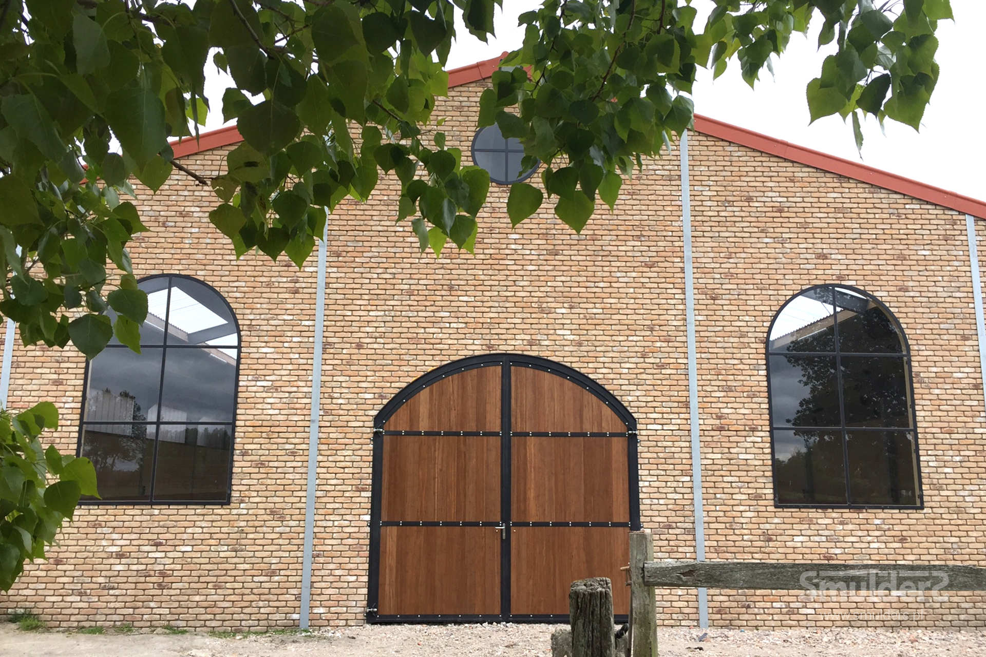 https://www.smulders.pl/wp-content/uploads/2019/03/f008_internal-stables_windsor_doors_windows_barn-doors_PRSH_SMULDERS_PL.jpg