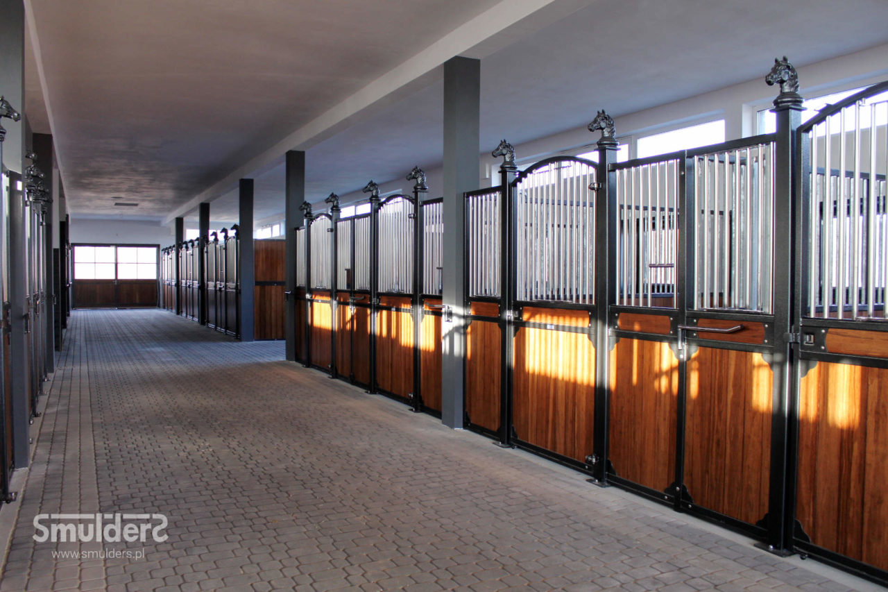 f002_internal-stables_windsor_WLK_SMULDERS_PL-1280x853.jpg