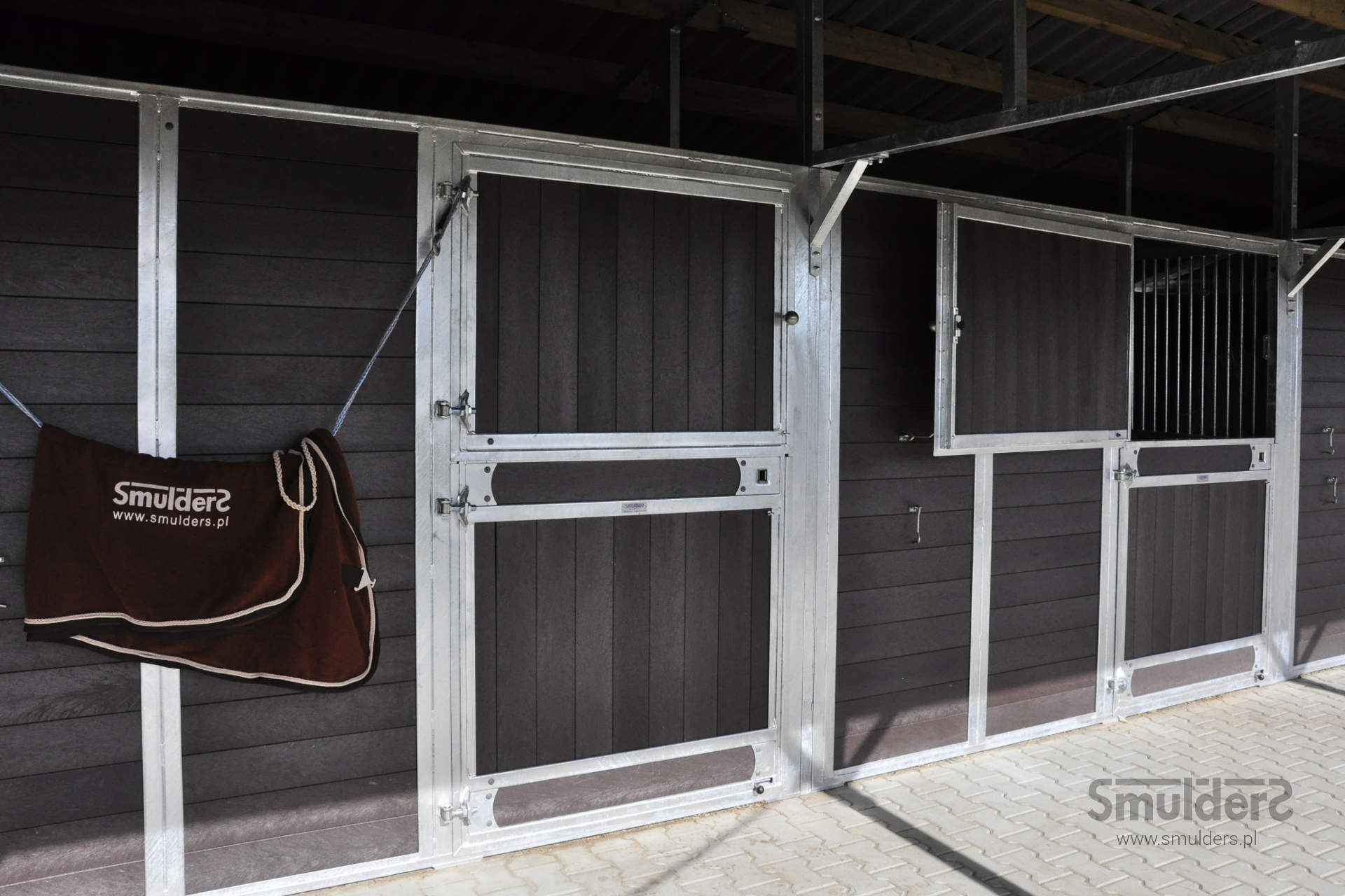 https://www.smulders.pl/wp-content/uploads/2019/07/f004_outdoor-stables_KCN_SMULDERS_PL.jpg