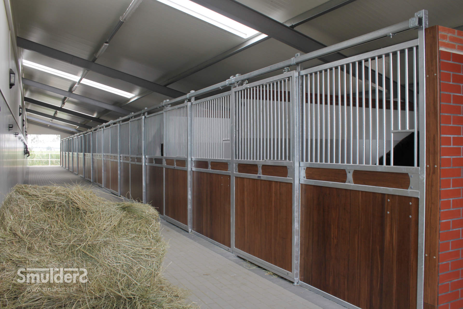 https://www.smulders.pl/wp-content/uploads/2019/07/f005_internal-stables_sport-line_SW_SMULDERS_PL.jpg
