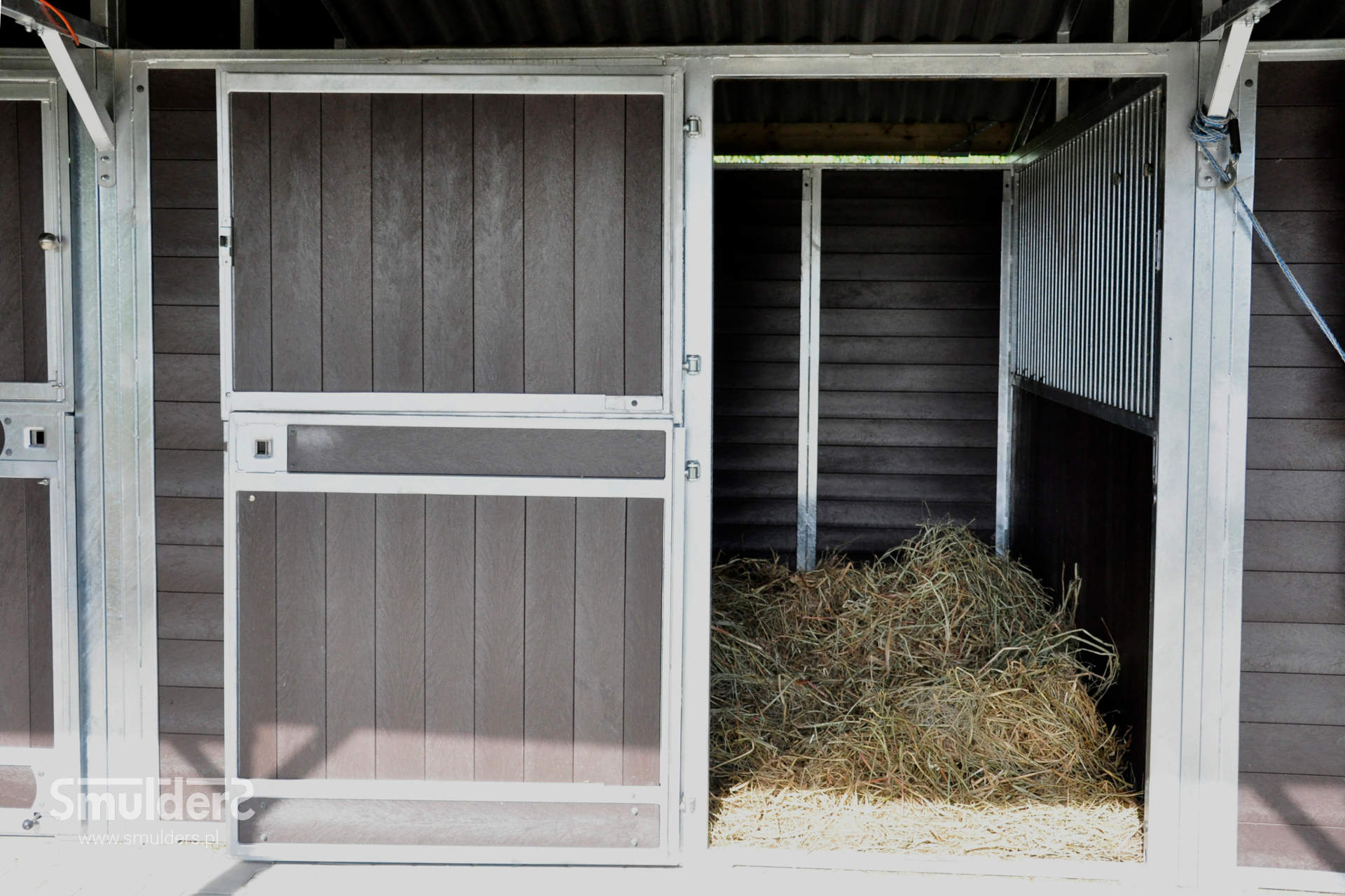 https://www.smulders.pl/wp-content/uploads/2019/07/f011_outdoor-stables_KCN_SMULDERS_PL.jpg